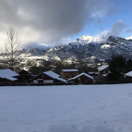 Individuel Pied Des Pistes 8 Personnes *